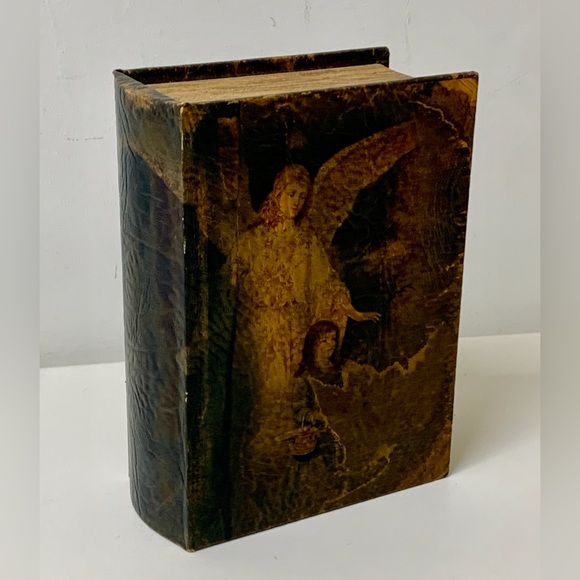 Vtg Artwork Decorated Faux Leather Hollow Wooden Faux Book Box Hidden Stash - Picture 10 of 10